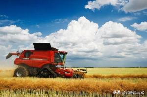 农机手买什么品牌小麦联合收割机，性能好工效高，经济实惠又耐用